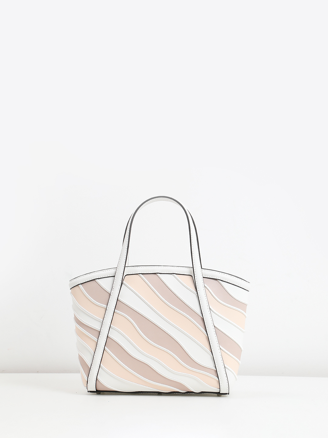 Сумка-трапеция в размере S с тиснёным логотипом CROMIA в белом цвете