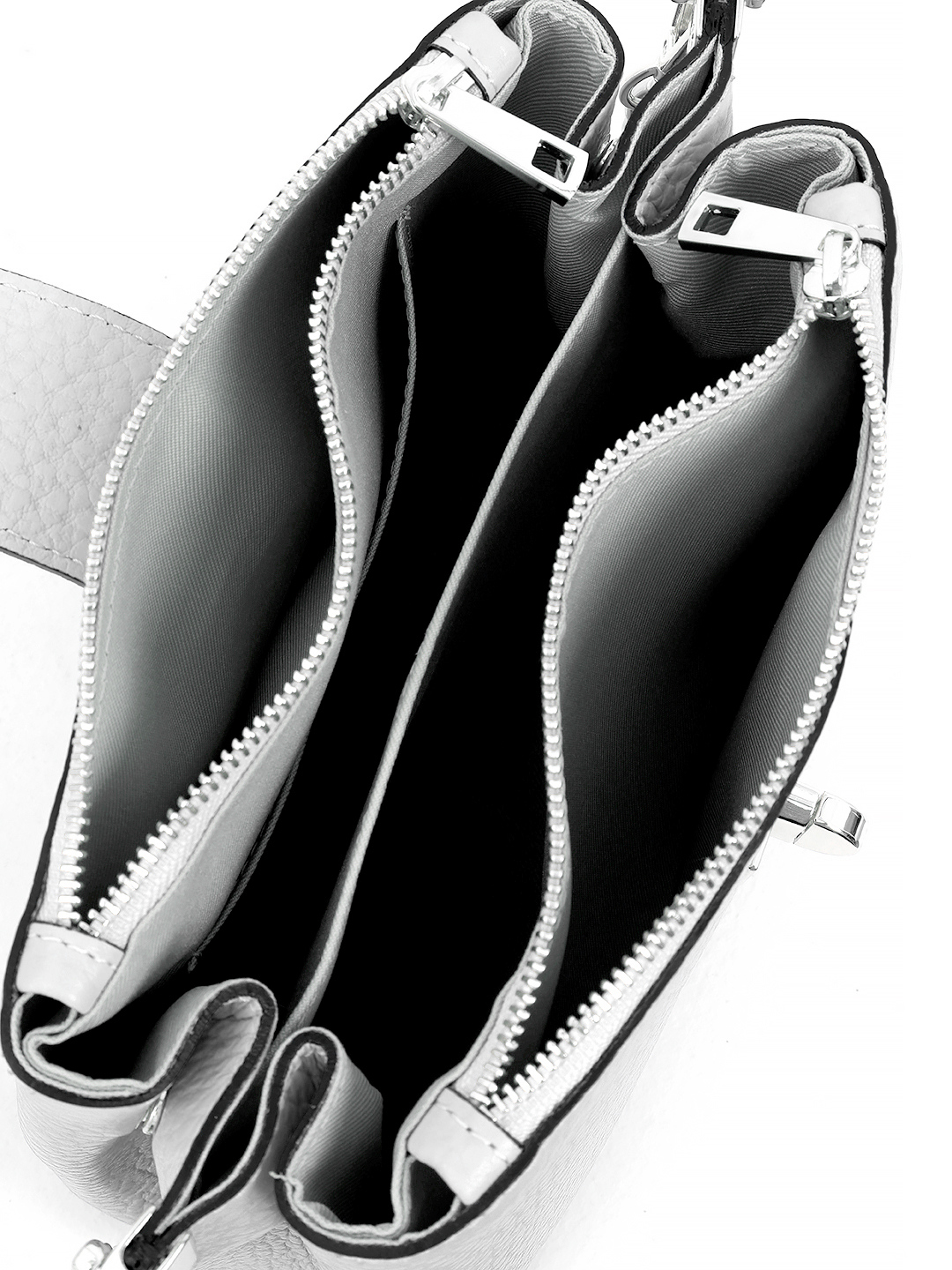 Кросс-боди "ANTONELLA" с серебристым ремнём-цепочкой от BE NICE в сером цвете