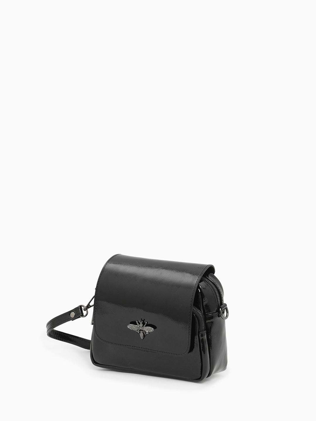 Кросс-боди "VIOLETTA" с пряжкой в виде пчелы от FOLLE из лаковой кожи чёрного цвета