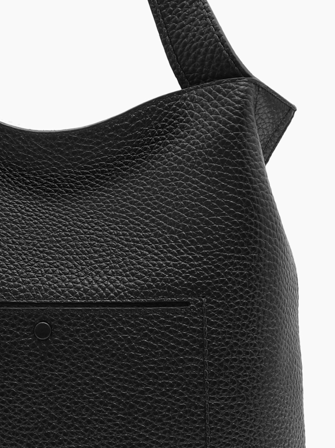 Вертикальный шоппер от KELLEN из крупнозернистой кожи buffalo черного цвета