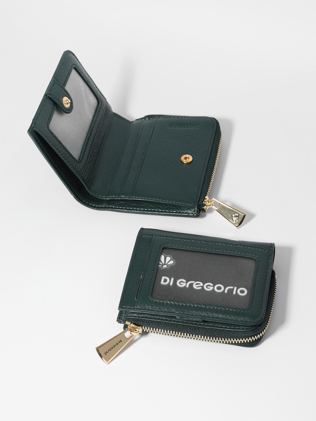 Тёмно-зелёный кошелёк с металлическими буквами логотипа Di Gregorio