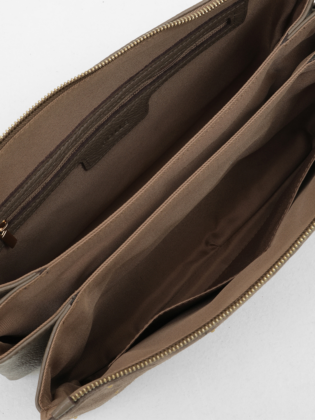 Сумка клатч прямоугольной формы из натуральной замши и кожи шоколадного оттенка от FOLLE