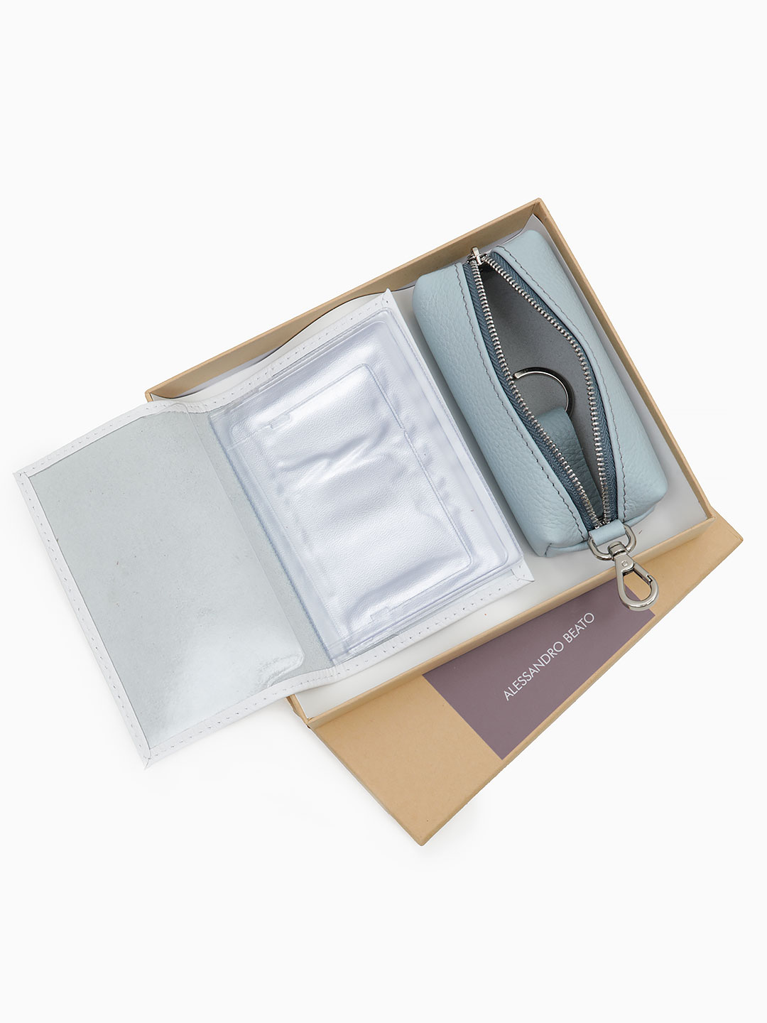 Набор от Alessandro Beato из натуральной кожи с принтом "Кантри-клаб в горах зимой"