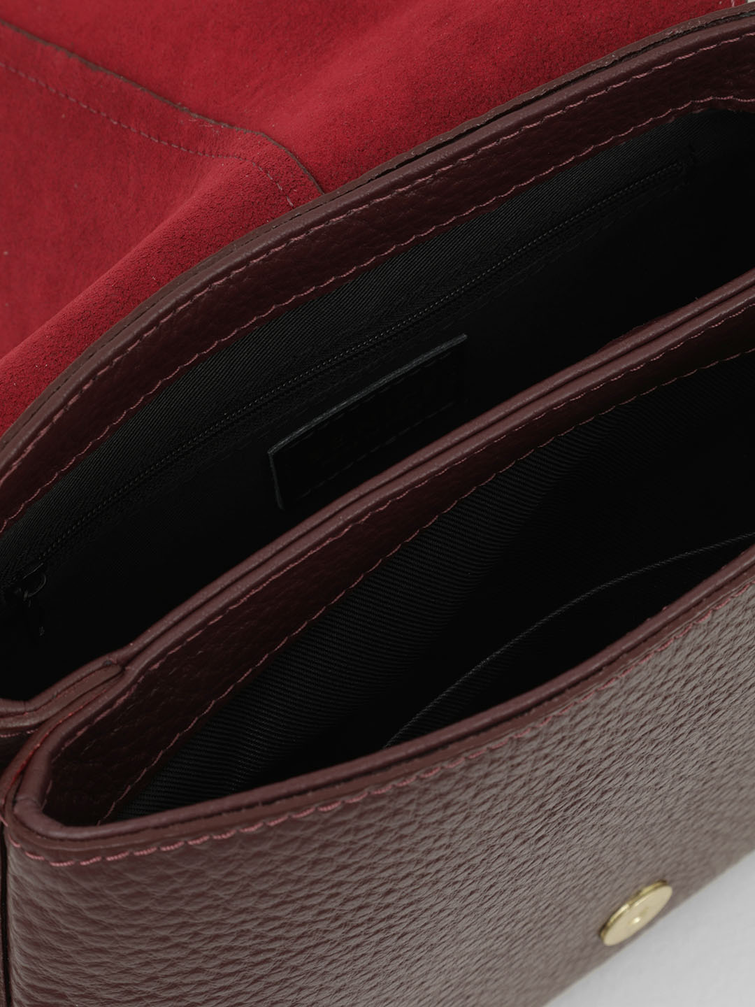 Кросс-боди от BeNice с клапаном из натуральной кожи buffalo бордового цвета