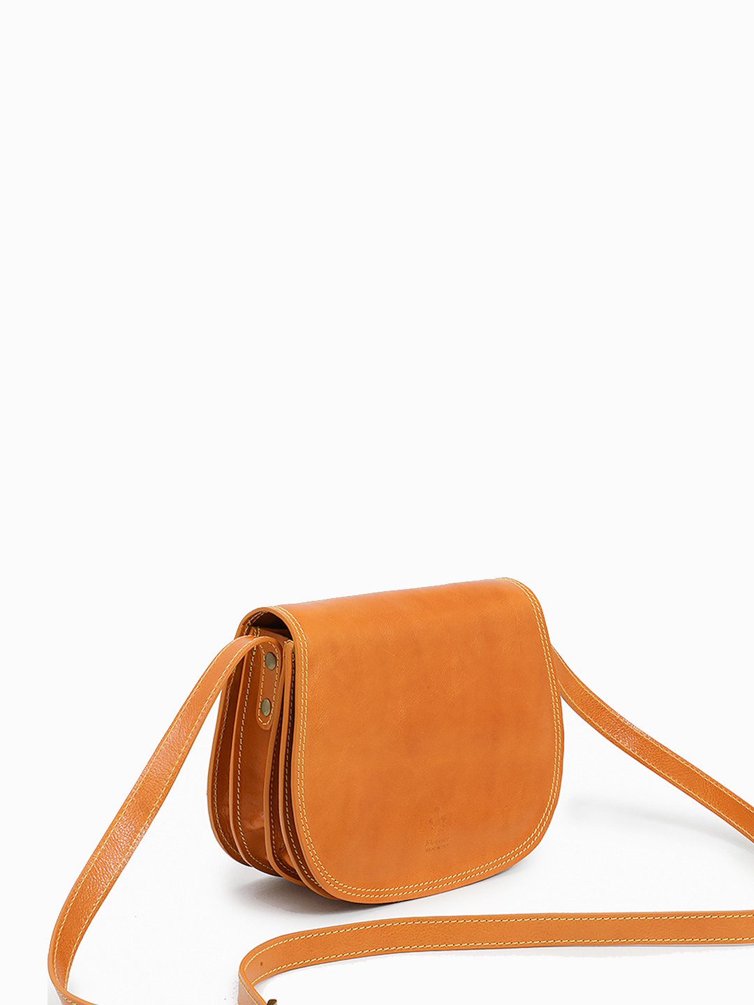 Полукруглая кросс-боди с регулируемым ремнём от FOLLE из кожи vacchetta оттенка охры