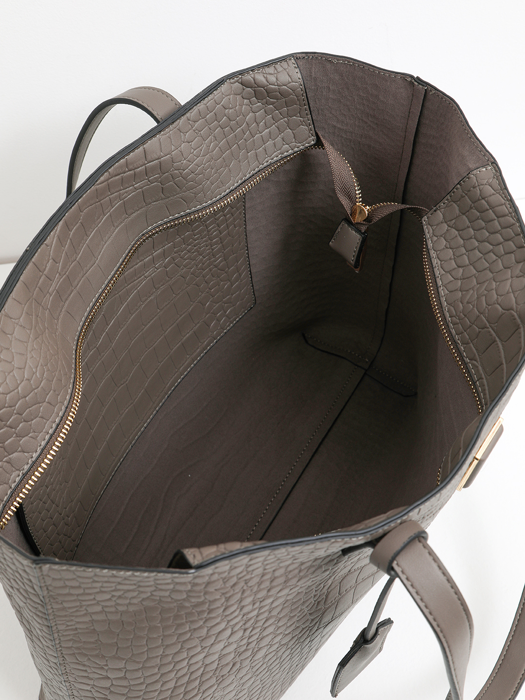 Сумка-шоппер с объёмным тиснением от ERMANNO FIRENZE в оттенке хаки