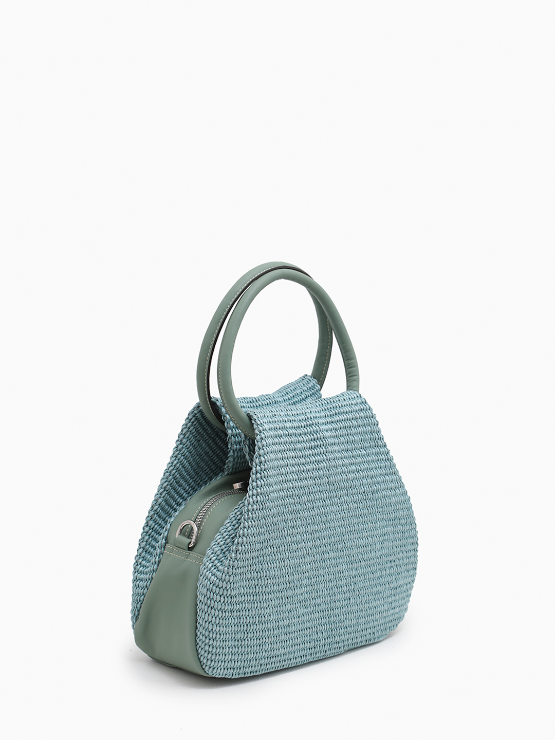 Сумка-капля с двумя круглыми ручками от Di Gregorio из рафии и натуральной кожи мятного оттенка