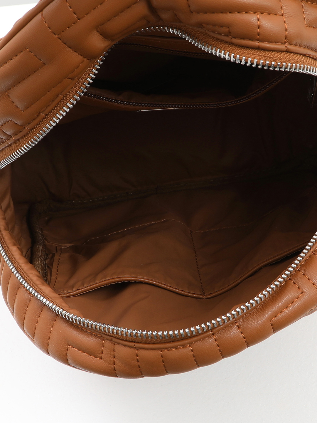 Рюкзак с рельефным брендовым узором от ERMANNO FIRENZE в оттенке загара