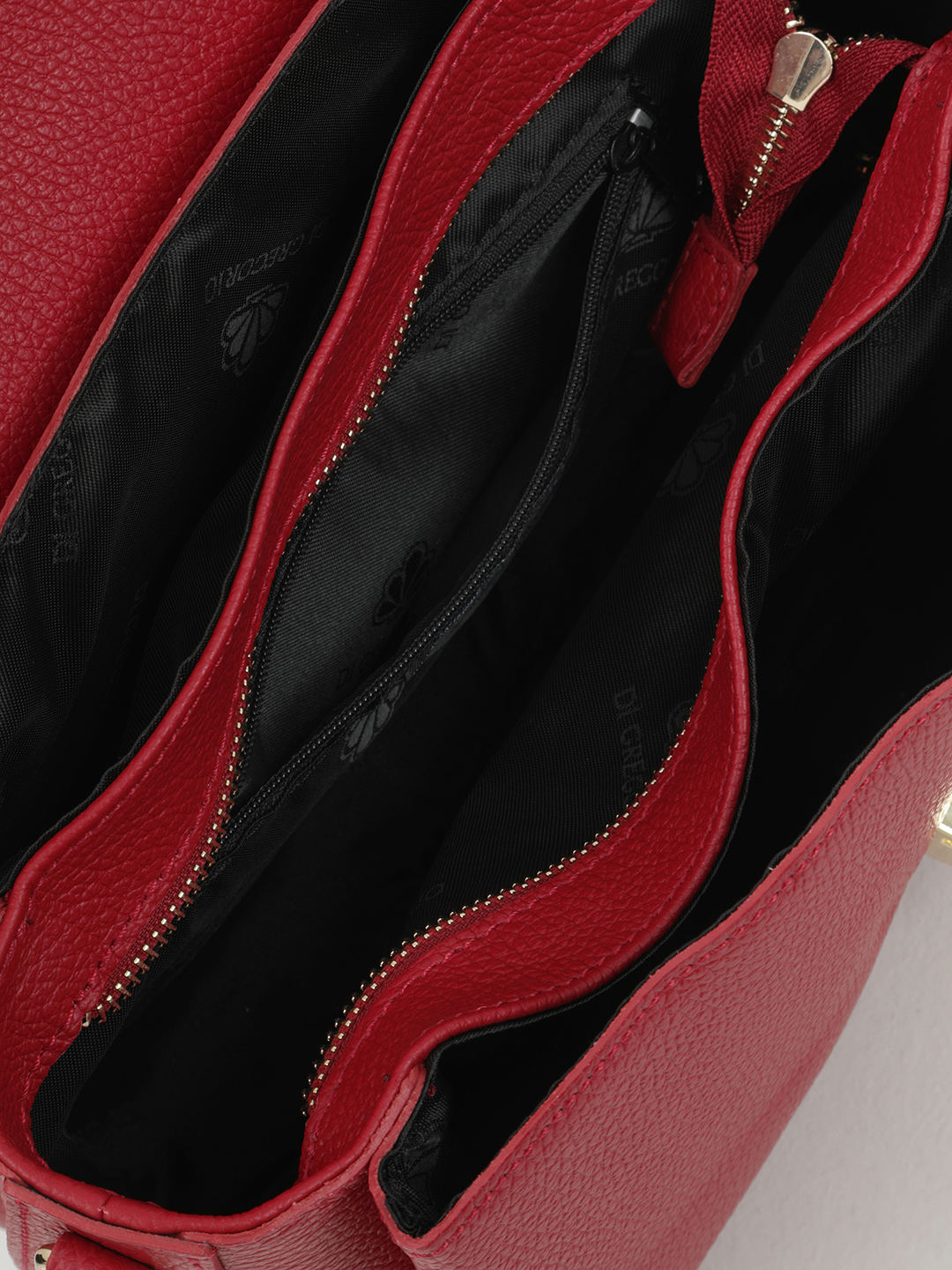 Сумка-сэтчел с пряжкой из золотого металла от Di Gregorio в красном цвете