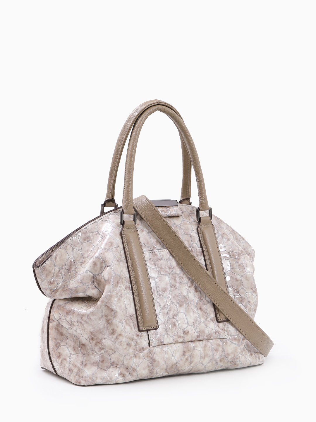 Сумка-тоут с кожаными складками и металлическими буквами Vanessa Scani мраморного оттенка