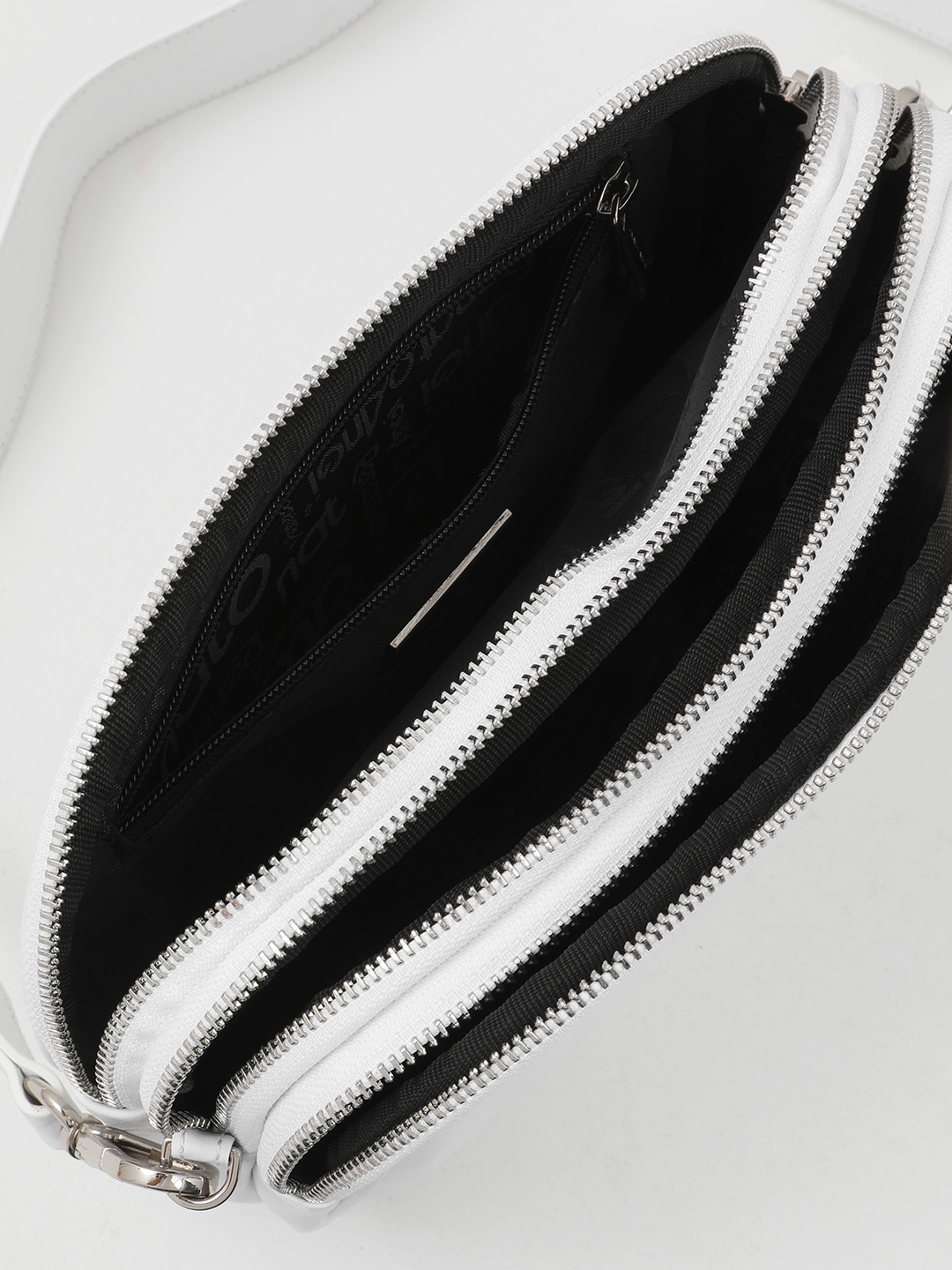 Белая кросс-боди с тремя отделениями и логотипом Renato Angi