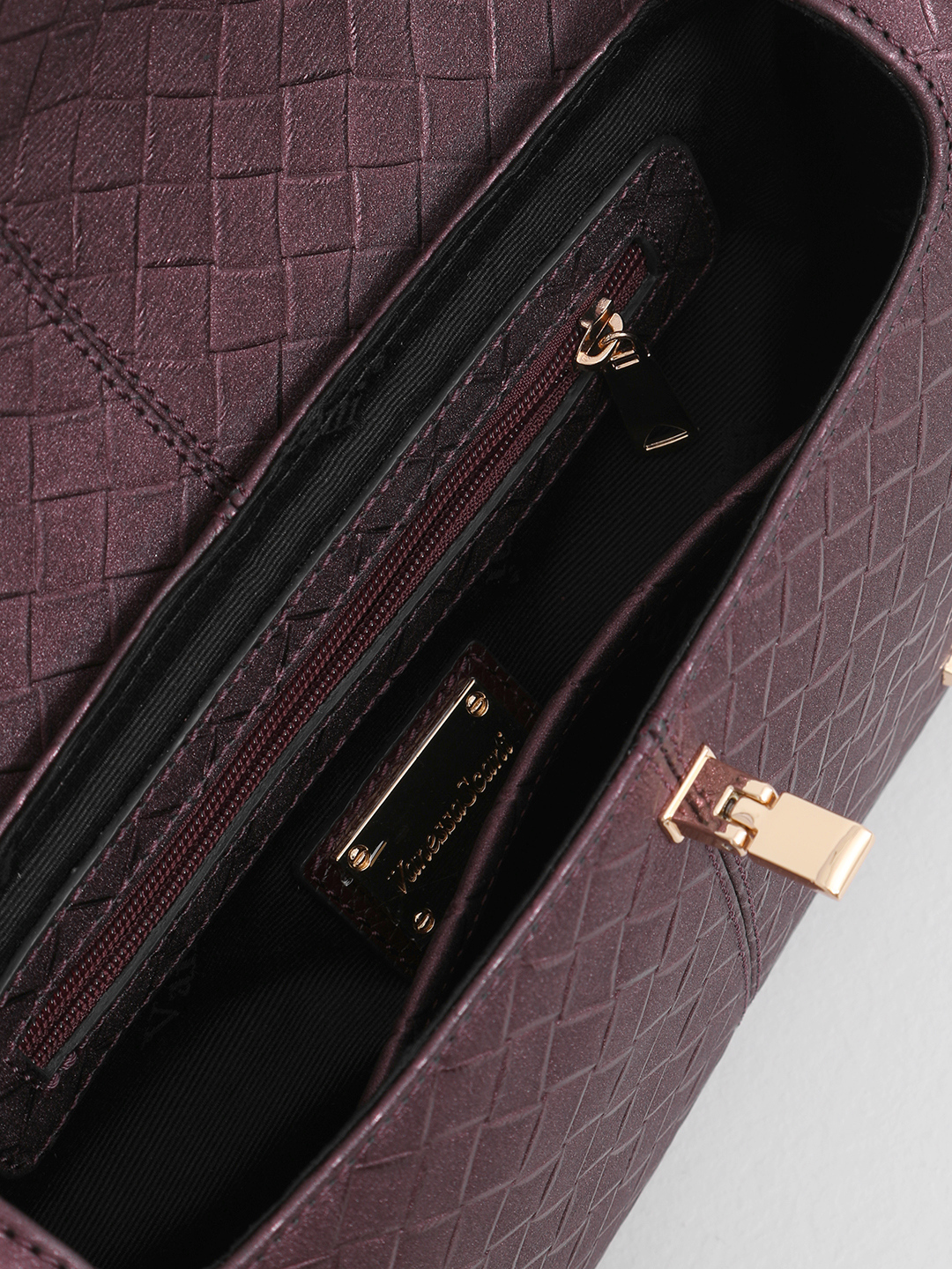 Сумка-портфель с узорным тиснением и металлическим логотипом Vanessa Scani в бордовом оттенке