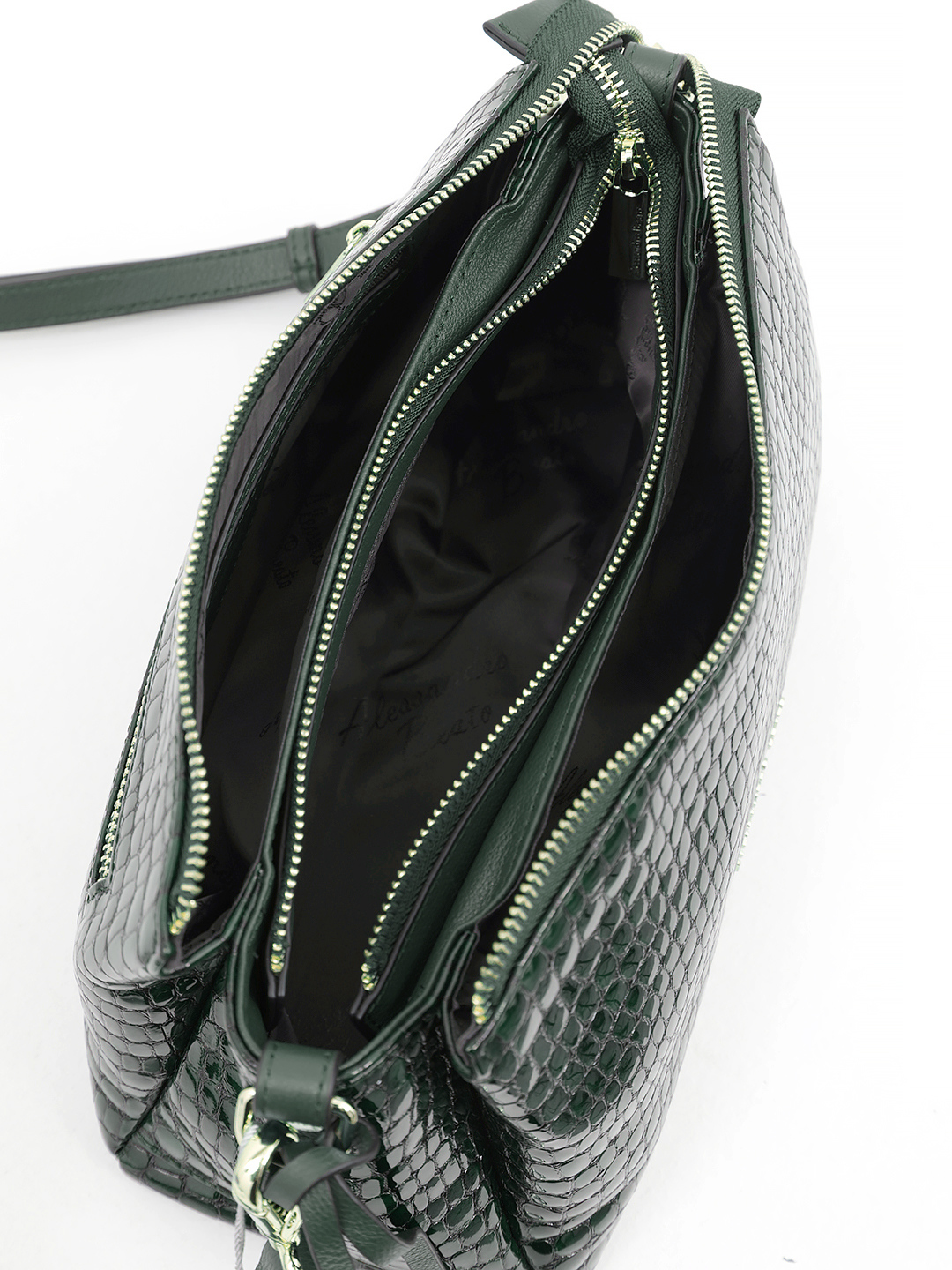 Кросс-боди от Alessandro Beato в лаковой коже в изумрудном цвете