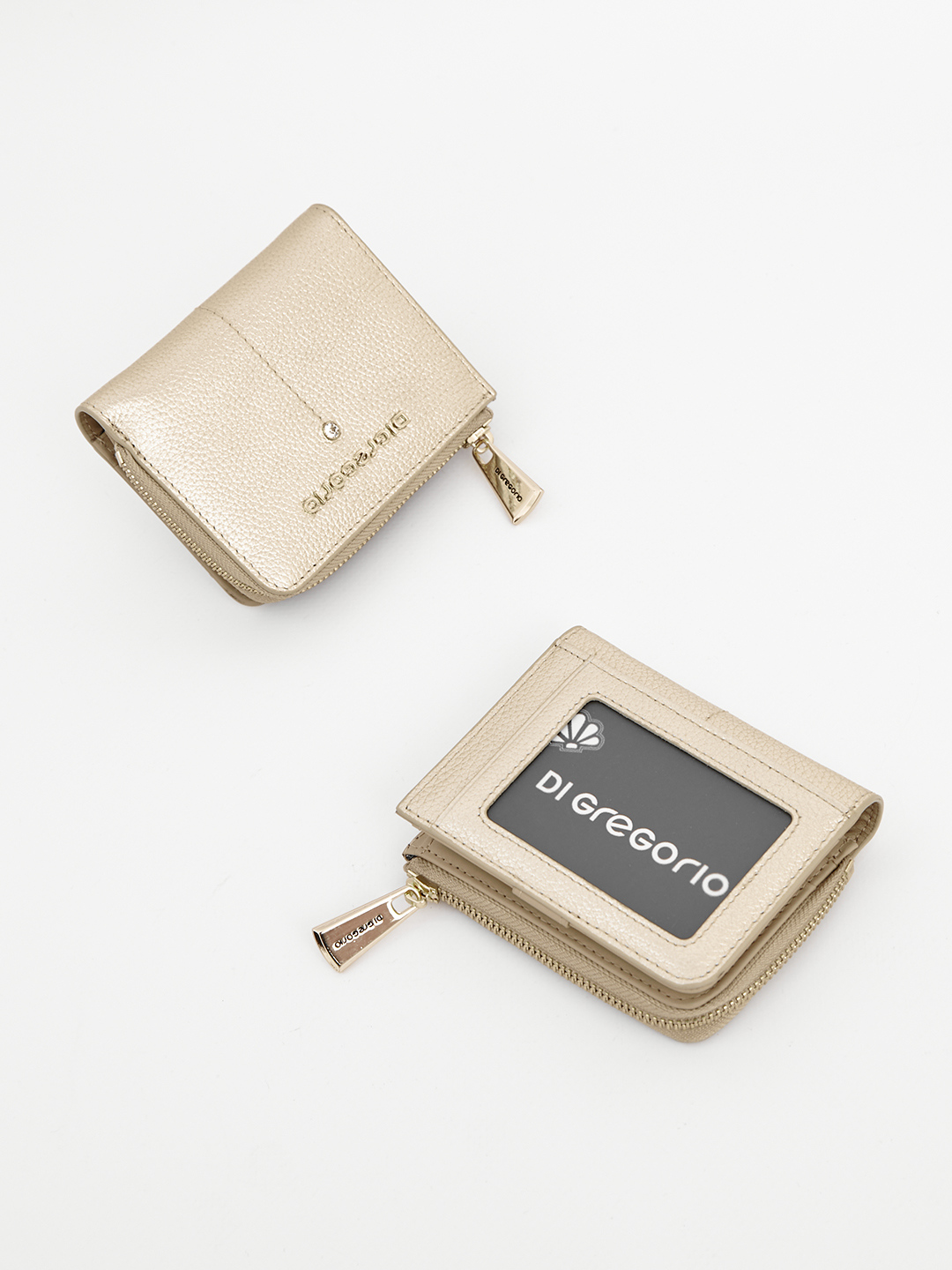 Золотистый кошелёк с металлическими буквами логотипа Di Gregorio