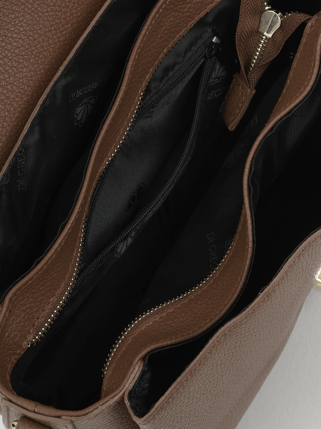 Сумка-сэтчел с пряжкой из золотого металла от Di Gregorio в коричневом оттенке