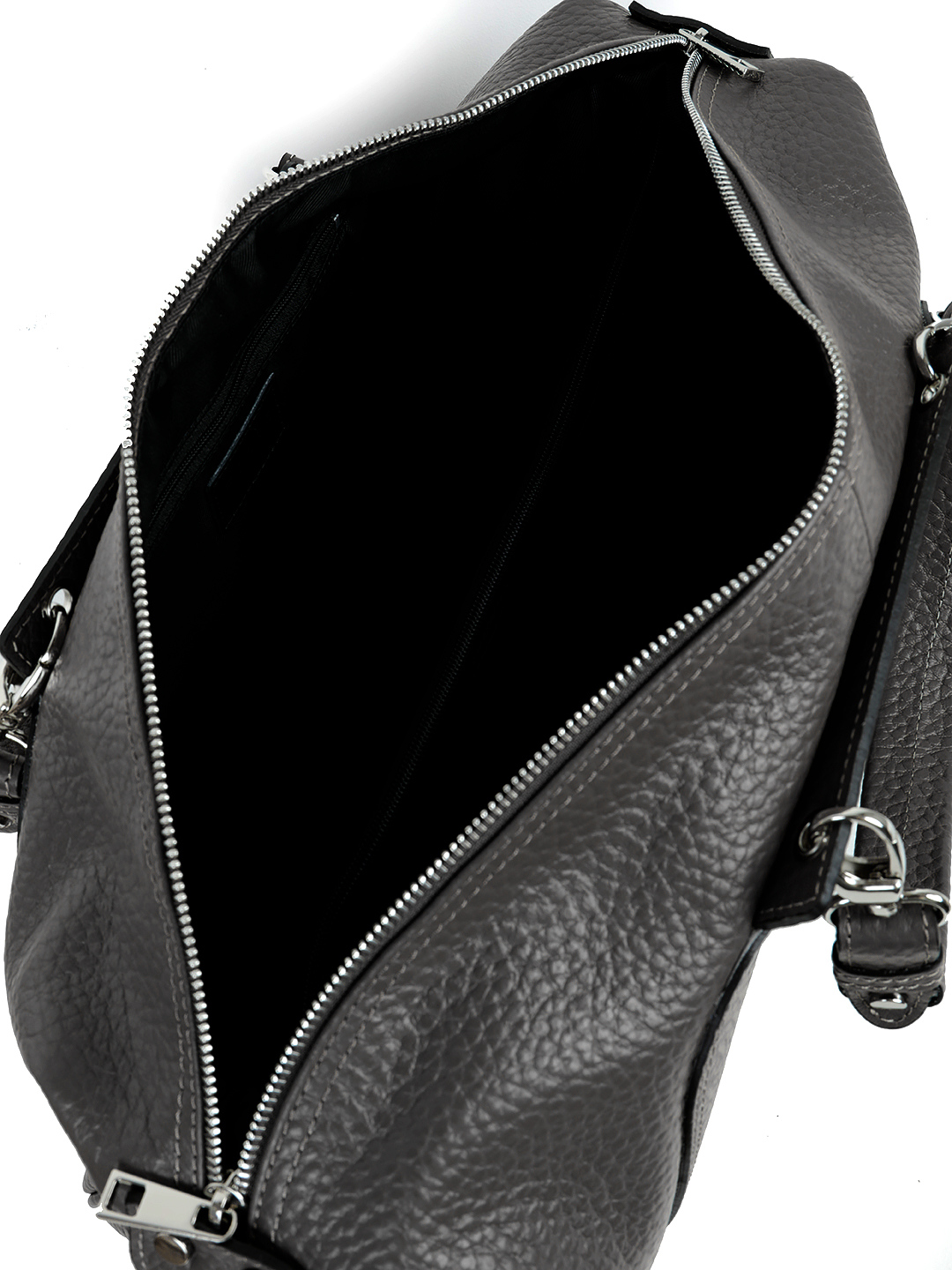 Дорожная сумка от FOLLE в крупнозернистой коже чёрного цвета