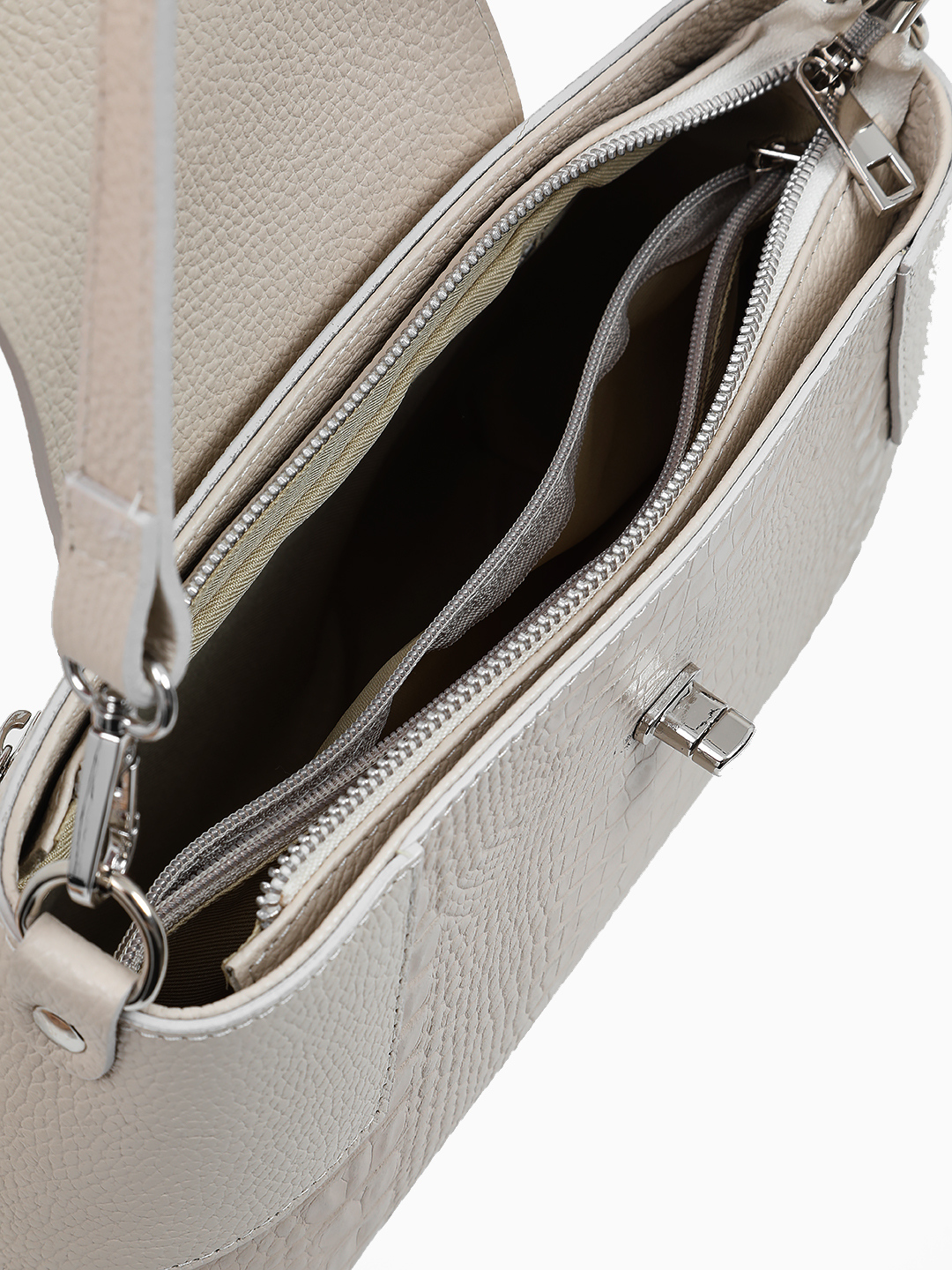 Сумка на плечо с поворотной фурнитурой от FOLLE в мраморном оттенке