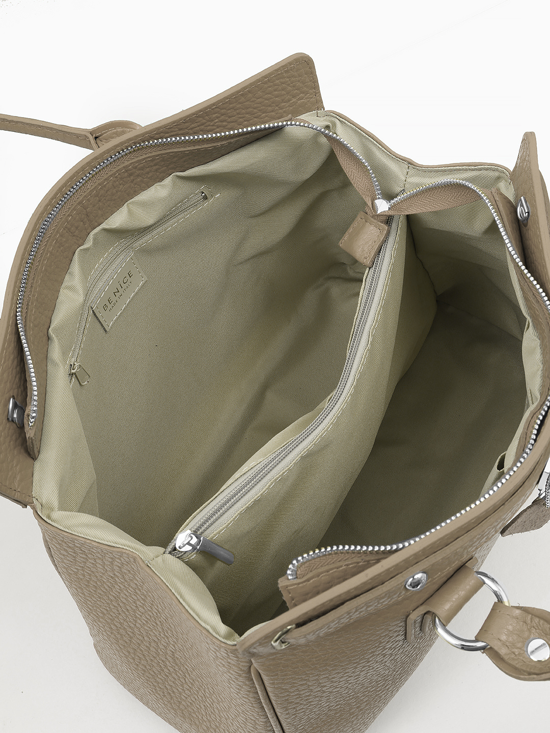 Классическая сумка "Jane" с фурнитурой-замком от BE NICE из крупнозернистой кожи оттенка talpa