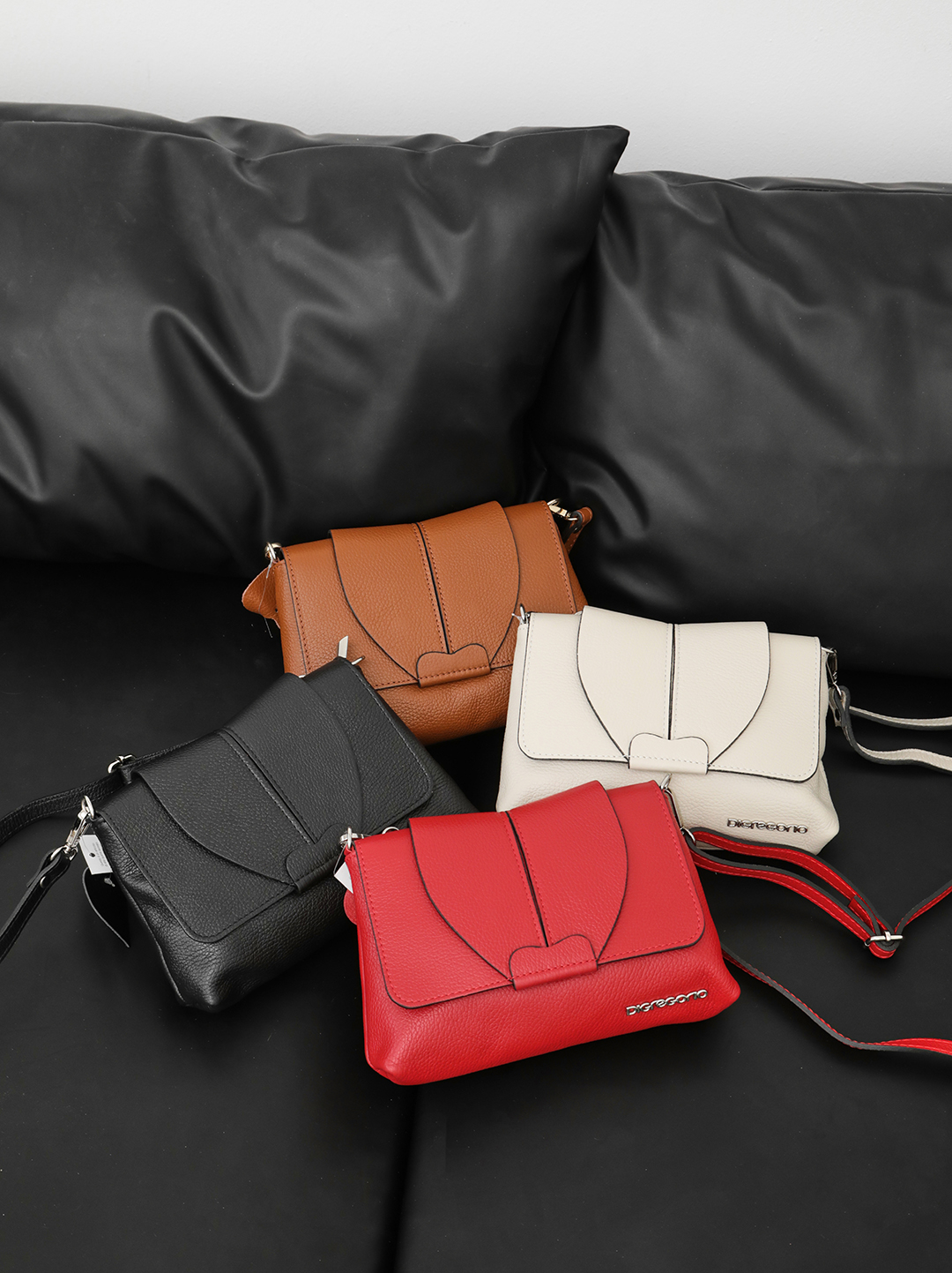 Небольшая кросс-боди с именной гравировкой Di Gregorio в оттенке латте