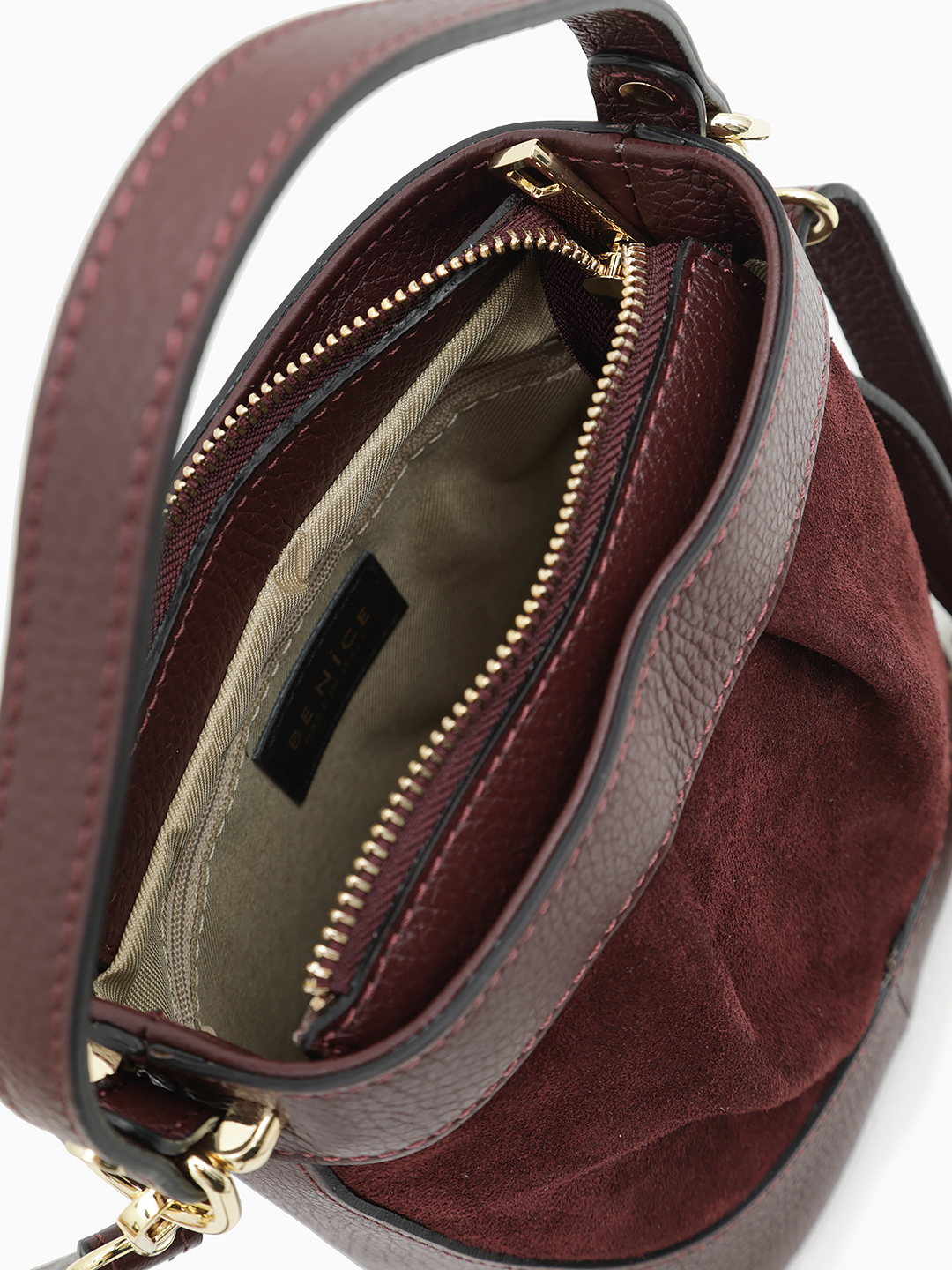 Небольшая сумка в бордовом цвете из натуральной кожи и замши от BE NICE