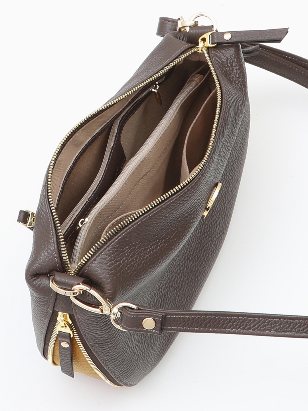 Кросс-боди на плечо с металлическим логотипом FOLLE в шоколадном оттенке с горчичной отделкой 