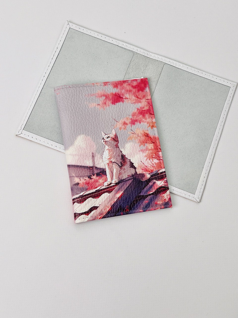 Обложка для паспорта от Alessandro Beato из натуральной кожи с принтом кошки на крыше