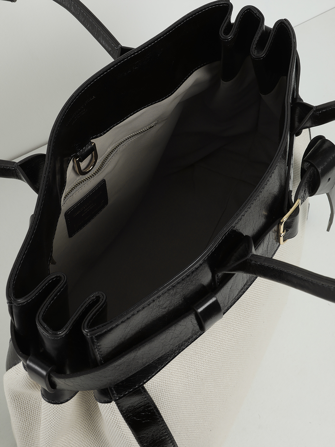 Сумка-шоппер с отделкой из рогожки от Christian Villa в чёрном цвете