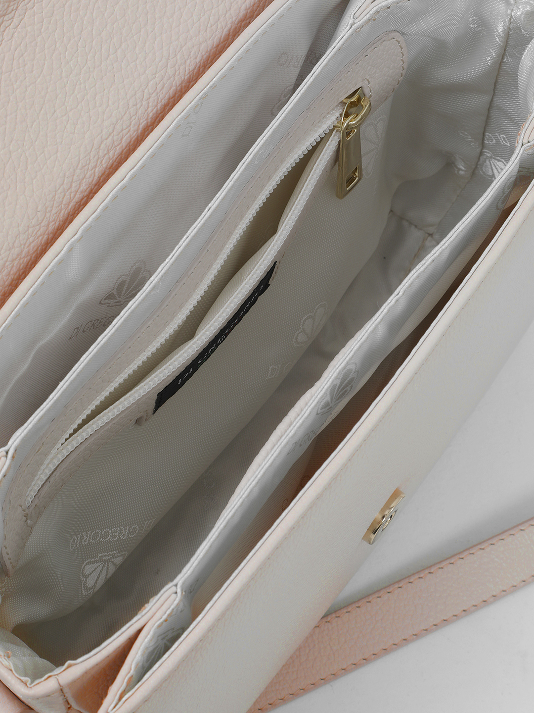 Кросс-боди на плечо с тремя отделениями от Di Gregorio в оттенке nude