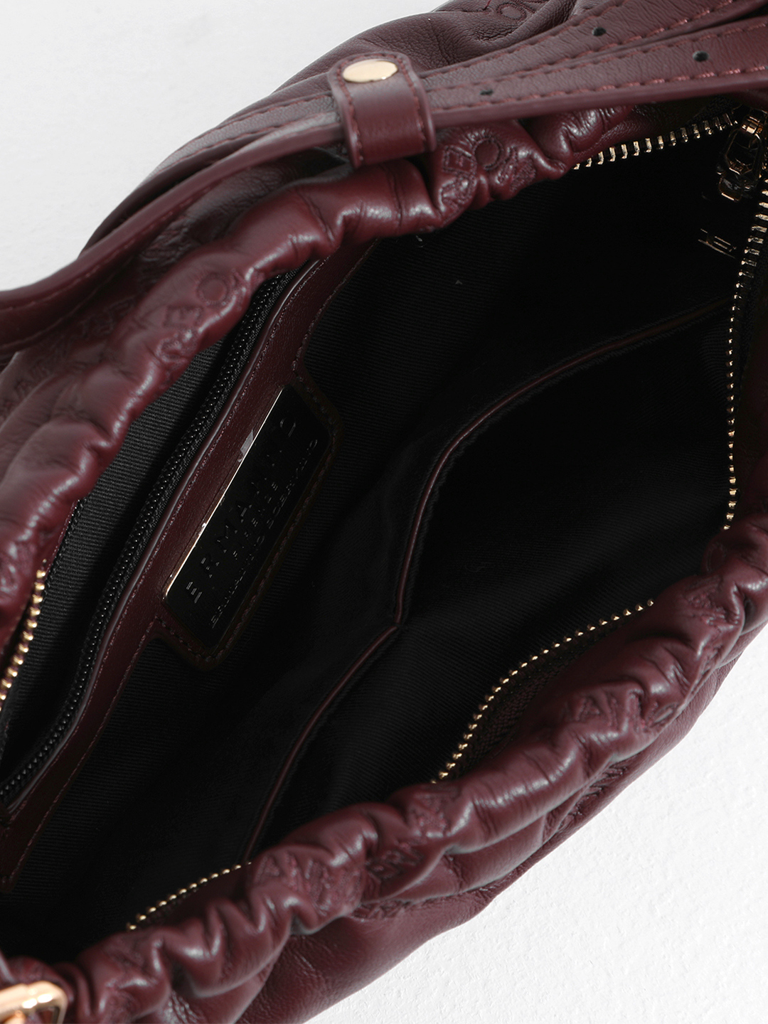 Бордовая сумка-хобо в размере М с брендированной стёжкой от ERMANNO FIRENZE