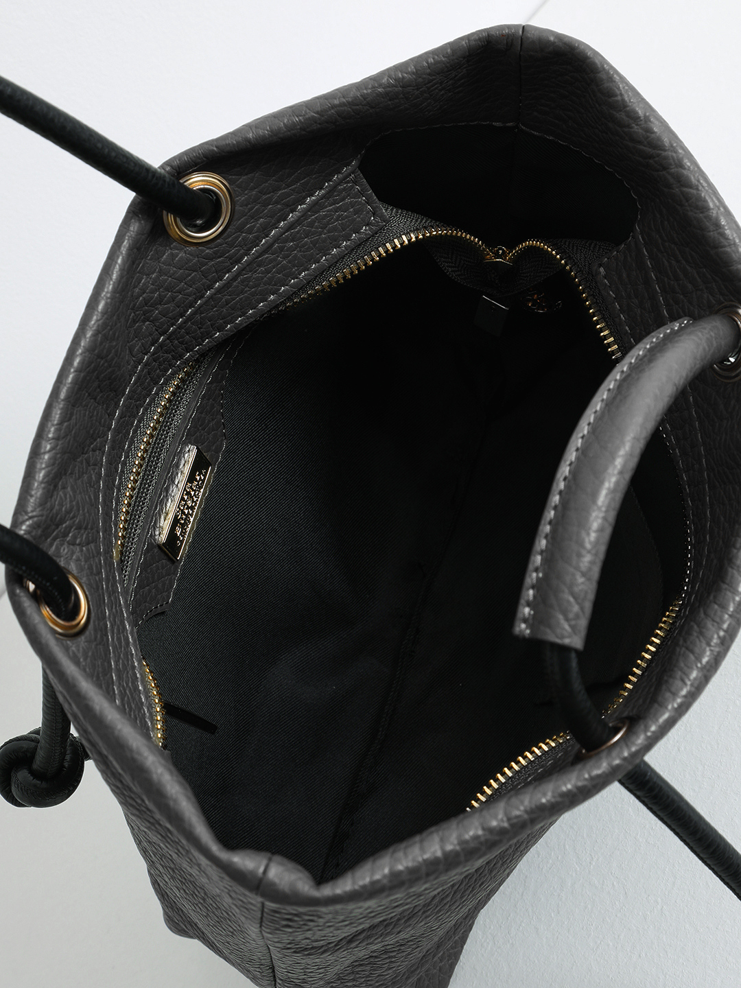 Сумка-шоппер в размере М с двойными ручками с узлами от Sara Burglar в чёрном цвете