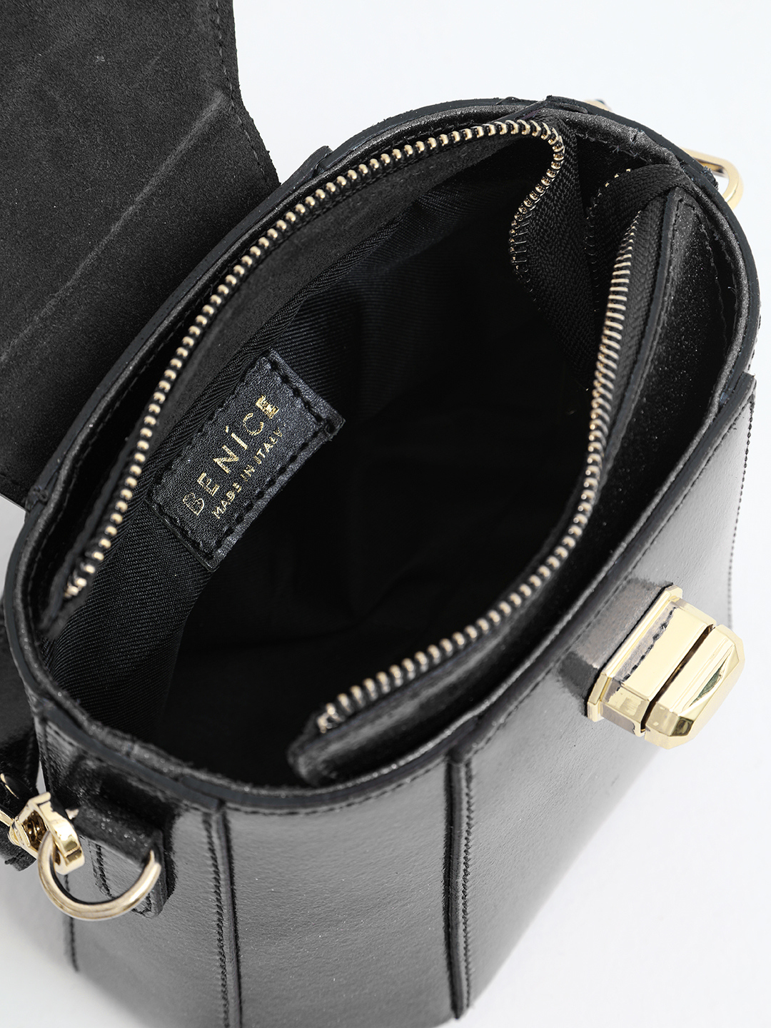 Сумка-бочонок "Stella" с блестящим напылением от BE NICE в чёрном цвете