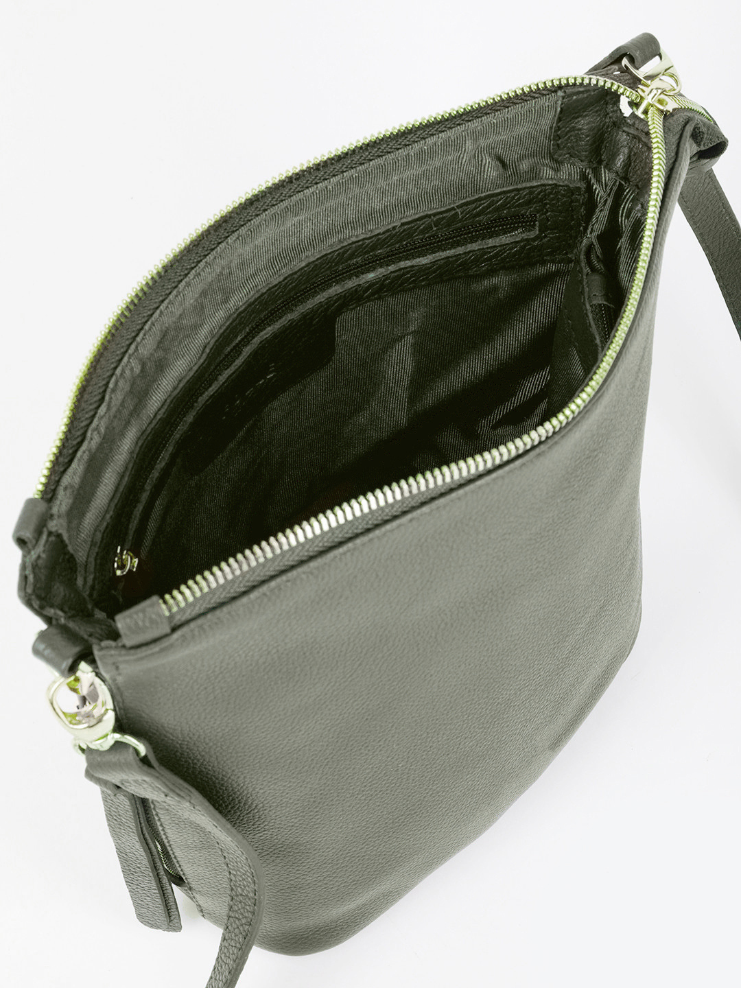 Кросс-боди с боковыми карманами c фирменным логотипом FOLLE в шалфейном цвете