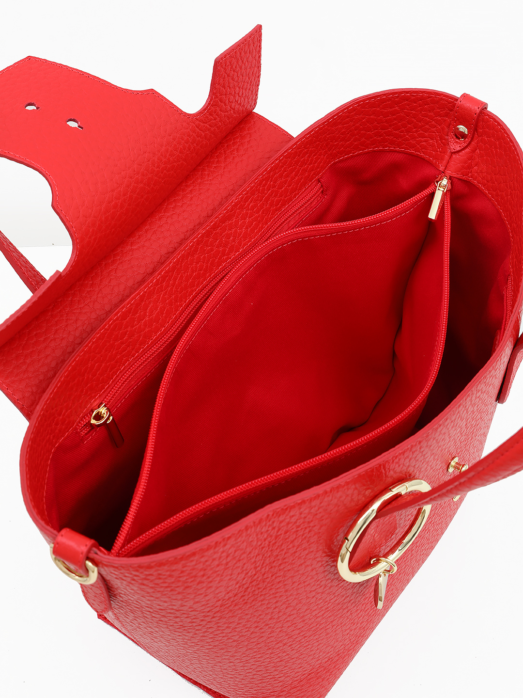 Красная сумка-трапеция AELITA с круглым брелоком и тиснёным логотипом KELLEN