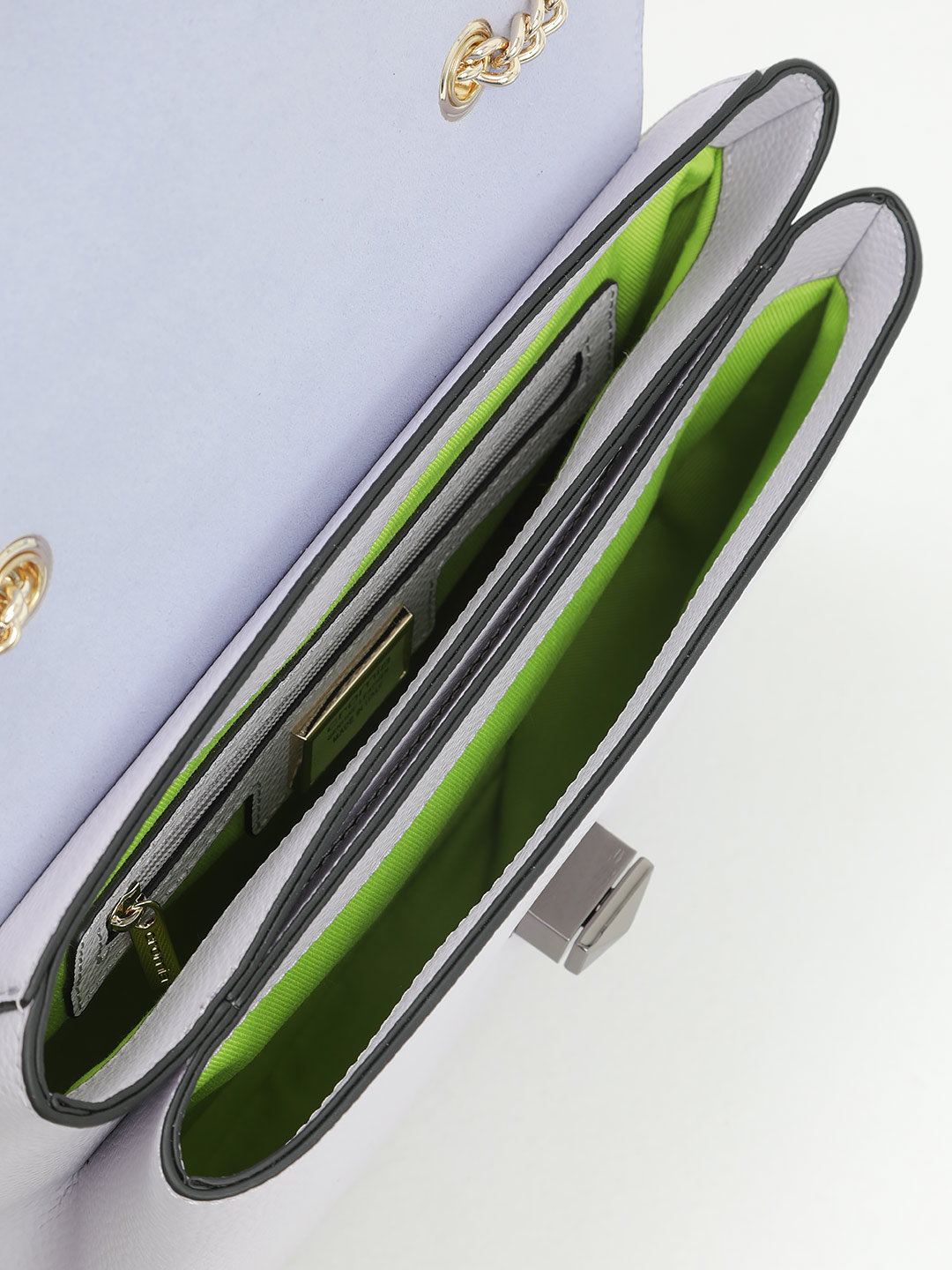 Сумка через плечо с клапаном и поворотным замком от Cromia из натуральной сиреневой кожи