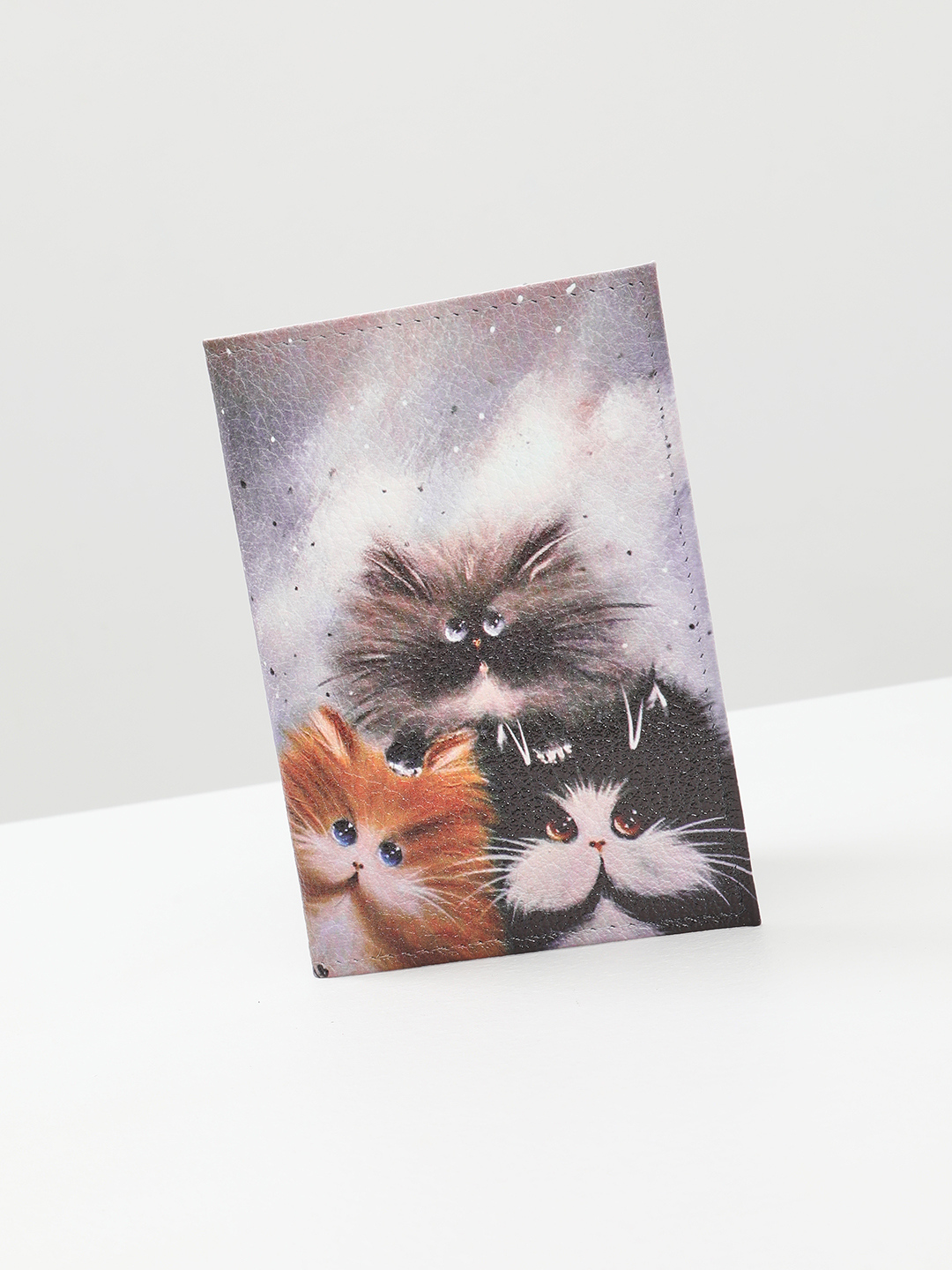 Обложка для документов от Alessandro Beato три пушистых кота