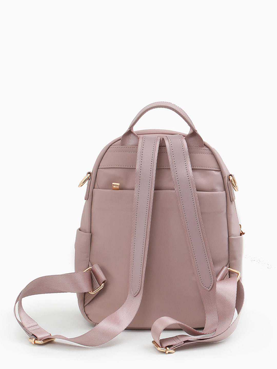 Болоньевый рюкзак пудрового оттенка от Ivory c карманом на затяжке
