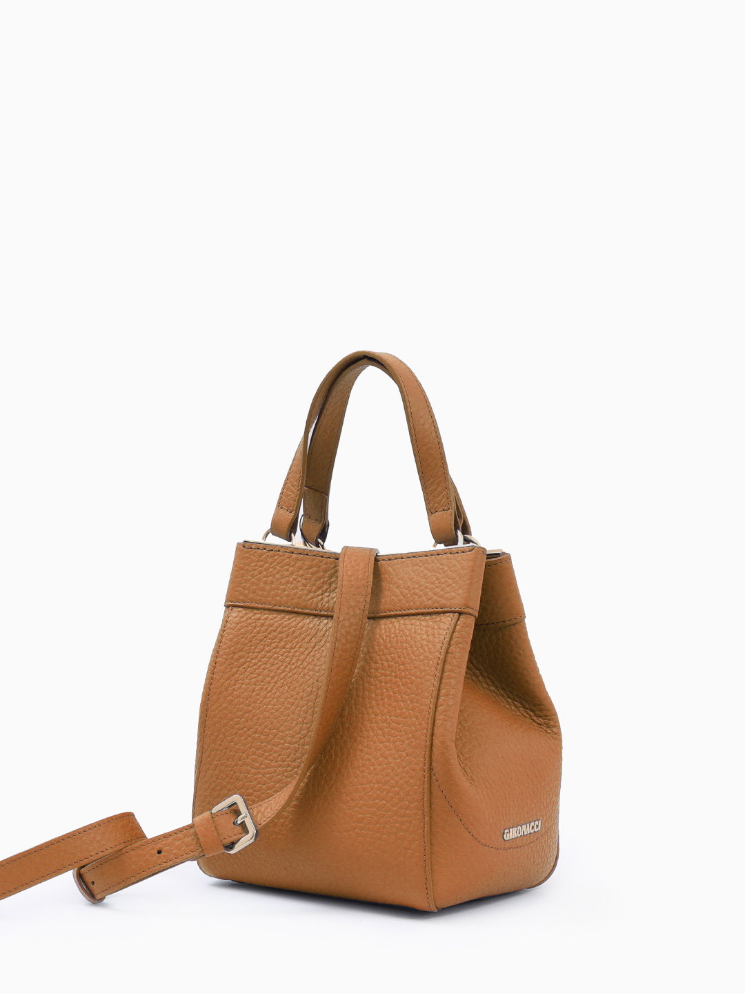 Стильный тоут на магнитах с золотистой монограммой Gironacci из премиальной кожи рыжего цвета cognac