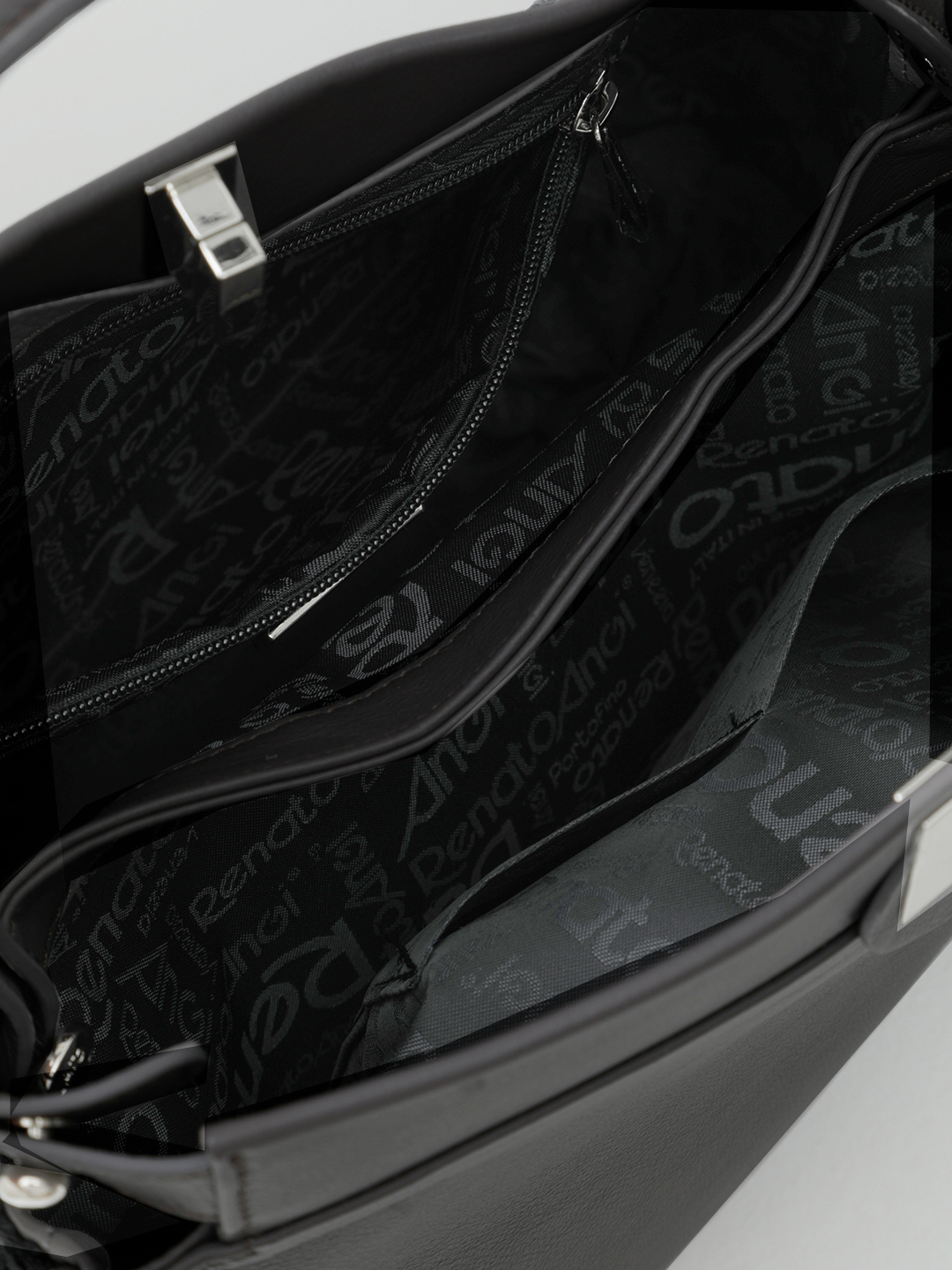 Сэтчел чёрного цвета с кружевной боковой отделкой и длинным ремнём от Renato Angi