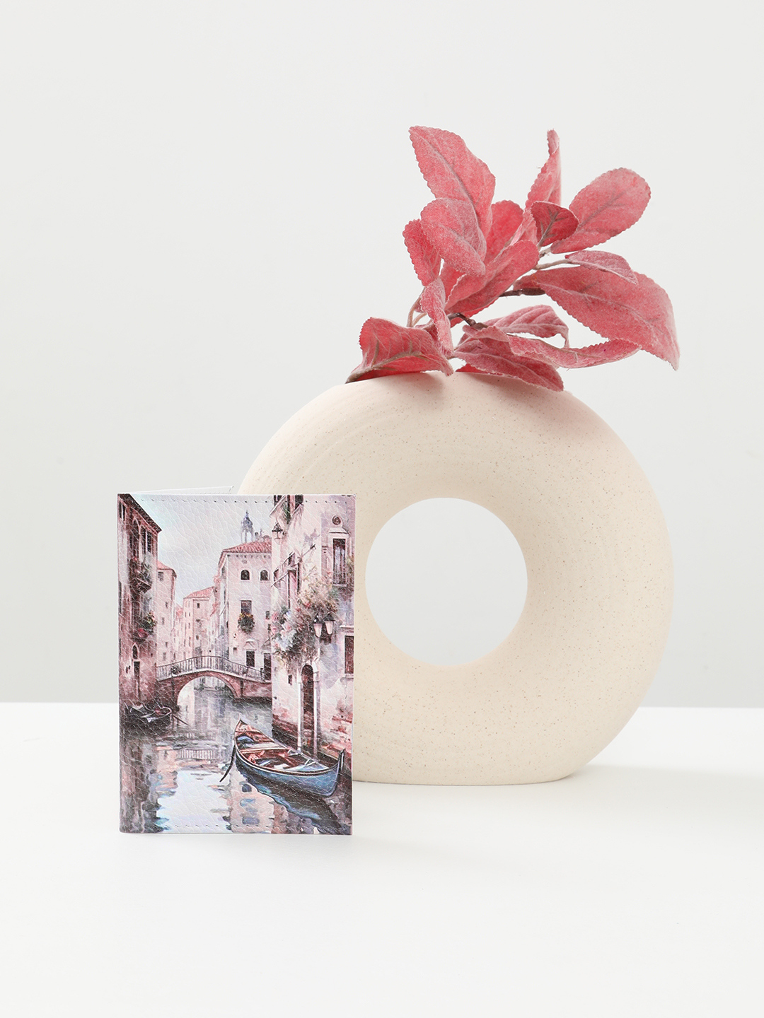 Обложка для паспорта от Alessandro Beato из натуральной кожи с принтом "Венецианский канал"