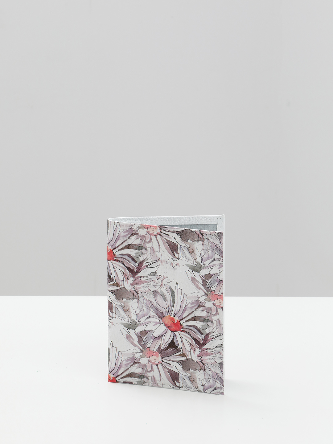 Обложка для паспорта от Alessandro Beato из натуральной кожи с принтом цветов в сиреневых тонах