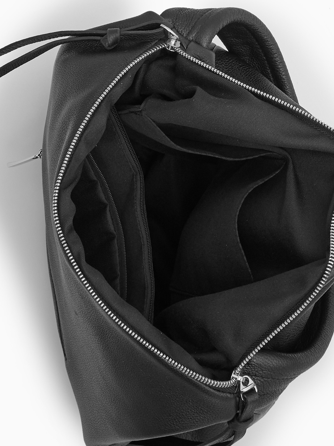 Сумка-мешок с длинными кожаными пуллерами от FOLLE в чёрном цвете